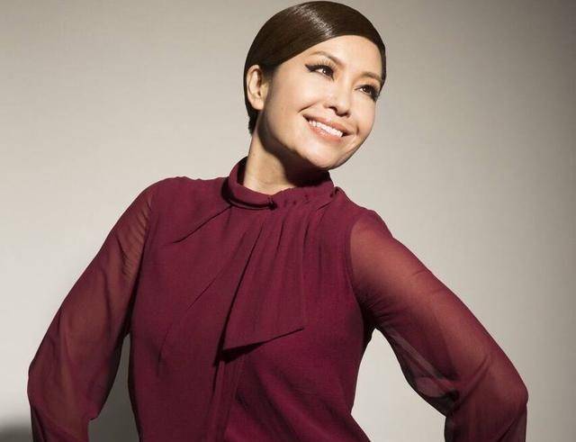 最上镜亚洲小姐,结婚13天失去挚爱,人生如戏说的就是她_伍咏薇_翁江培