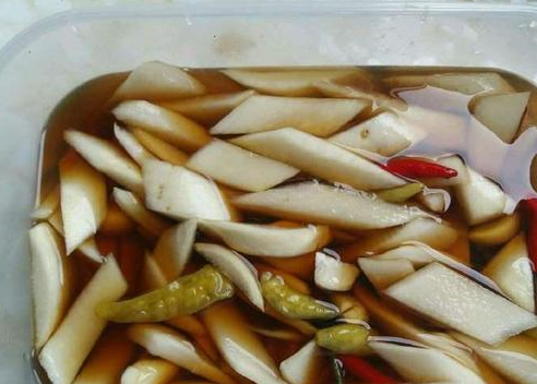 农村奶奶腌萝卜，不放一粒盐不加一滴水，爽脆入味，简单又健康！(图4)