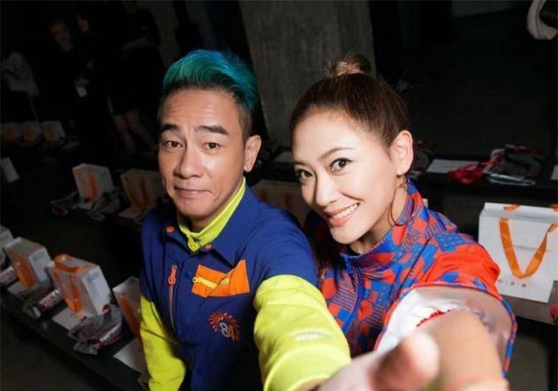 陈小春应采儿结婚10周年,相差16岁感情依旧甜蜜,令人羡慕.