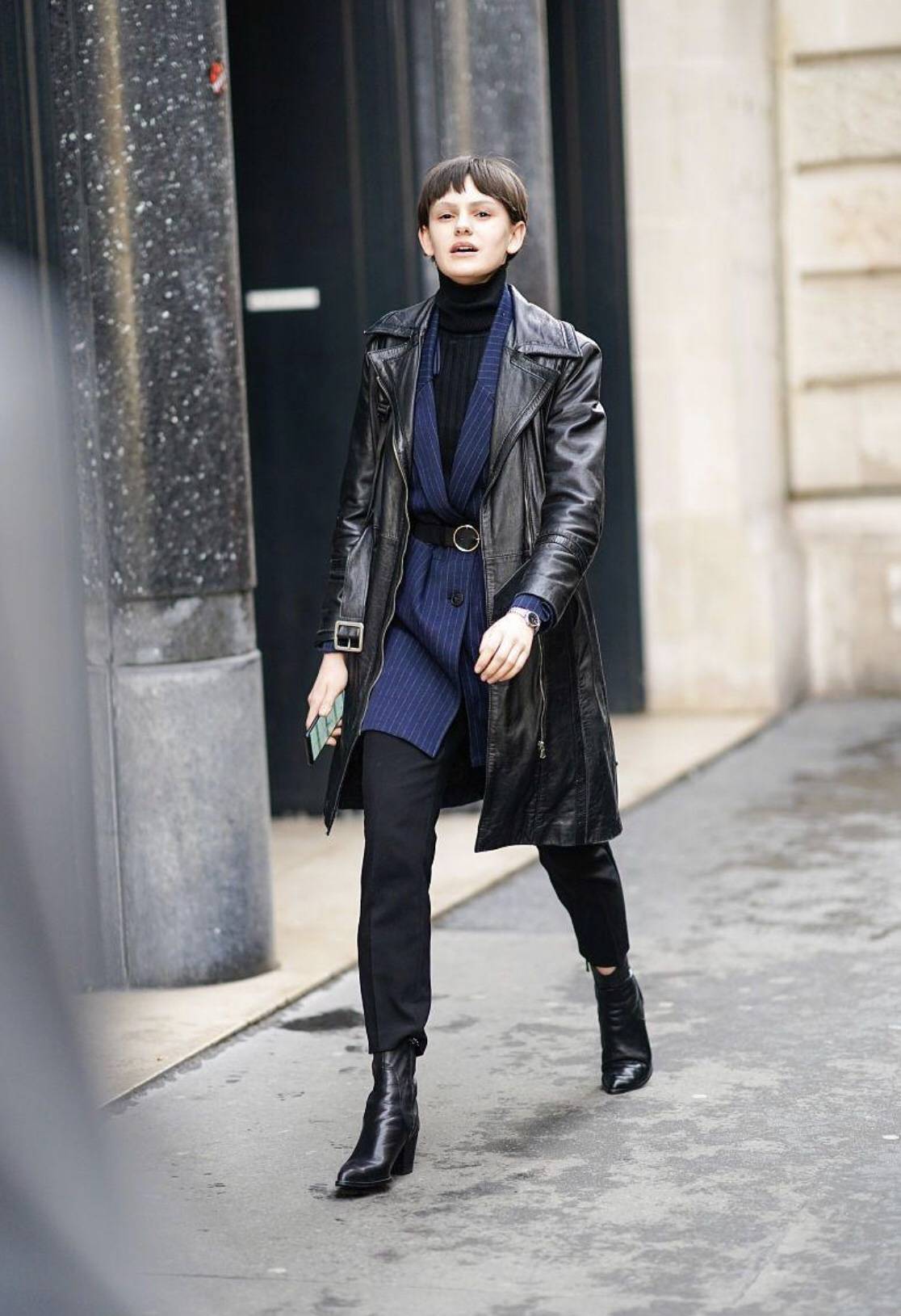 骑士靴作为时尚界新宠越来越多的人喜欢该如何搭配它呢