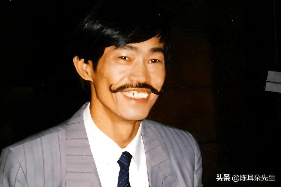 元华:在我年轻的时候,李小龙很看好我,我也很喜欢李小龙_成龙_身手