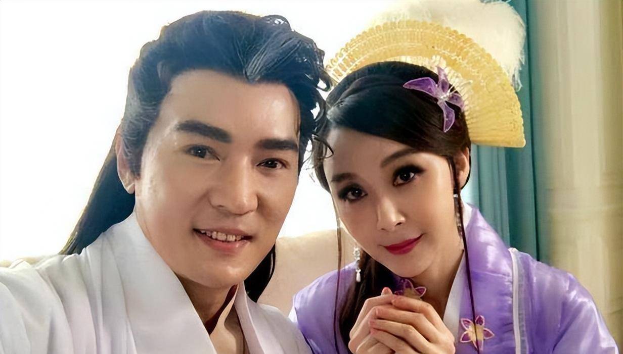 时隔20年,8位男星再扮成名角色,有人胖若两人,有的"爷青回"_乔振宇