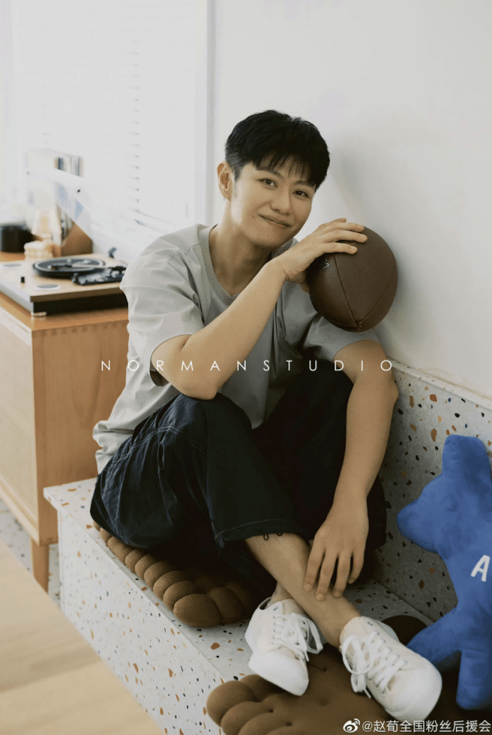 大叔爆改日系花美男?_赵荀_角色_特种兵