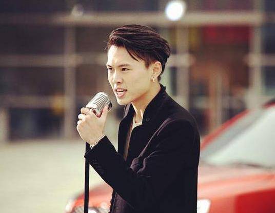 曾在《好声音》中爆火的张玮,现状如何?