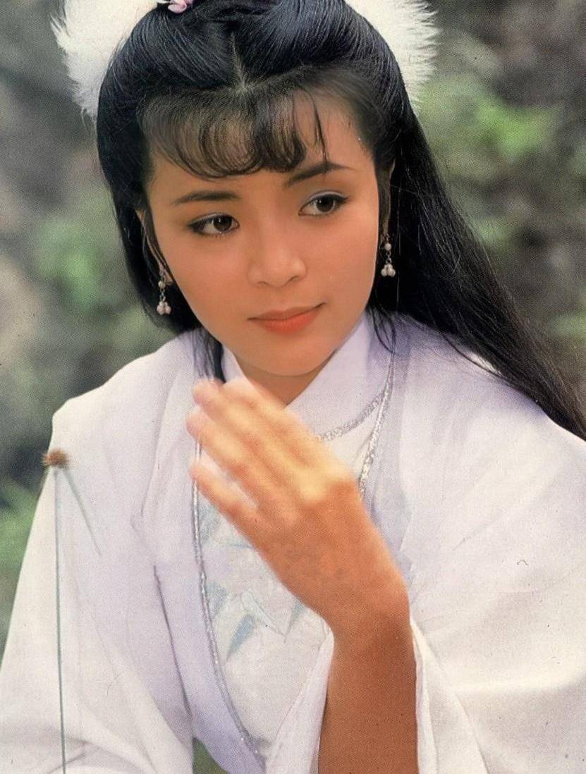 婚后36年无子,如今病情加重却无人陪床_陈玉莲_余安安_电影