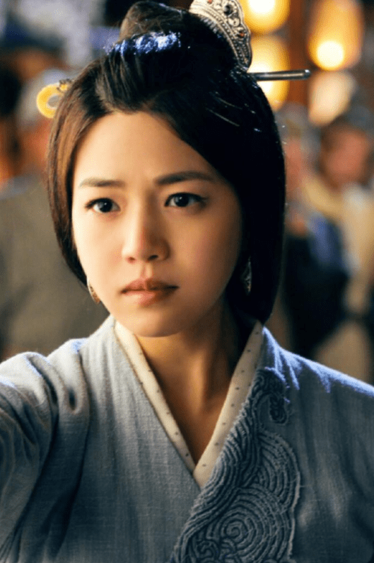 陈妍希坦言不后悔演小龙女,因为遇到了陈晓,是人生很大的转折点_节目