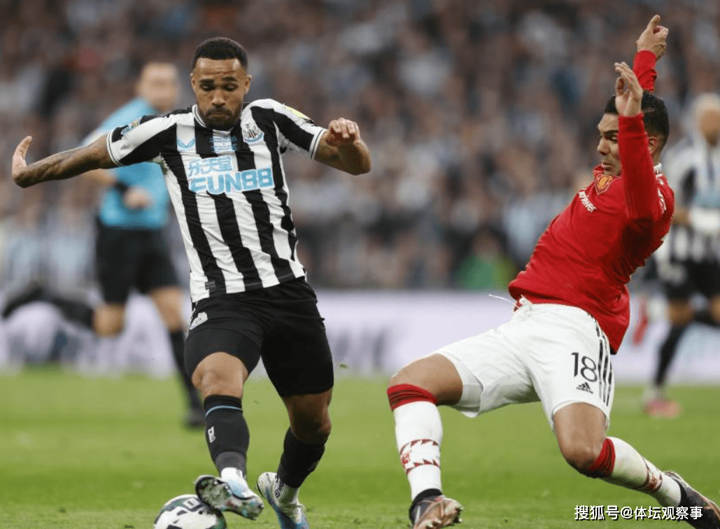 8000万变免签，曼联转运，签冠军后腰，摆脱冤大头形象，开除水货