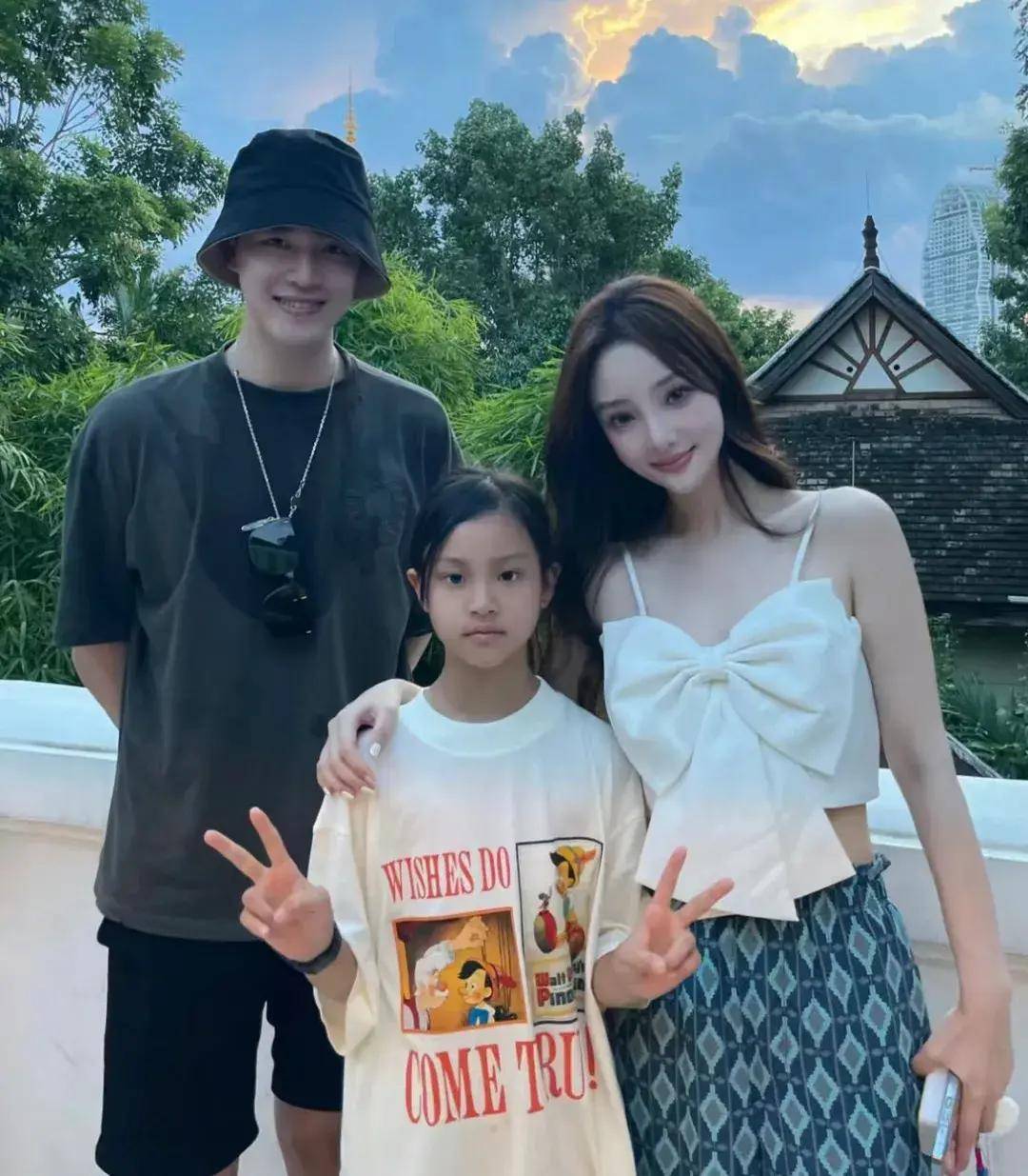 曝贾乃亮在婚恋市场受欢迎原因:事业好,离异不带娃,李小璐力挺_男人