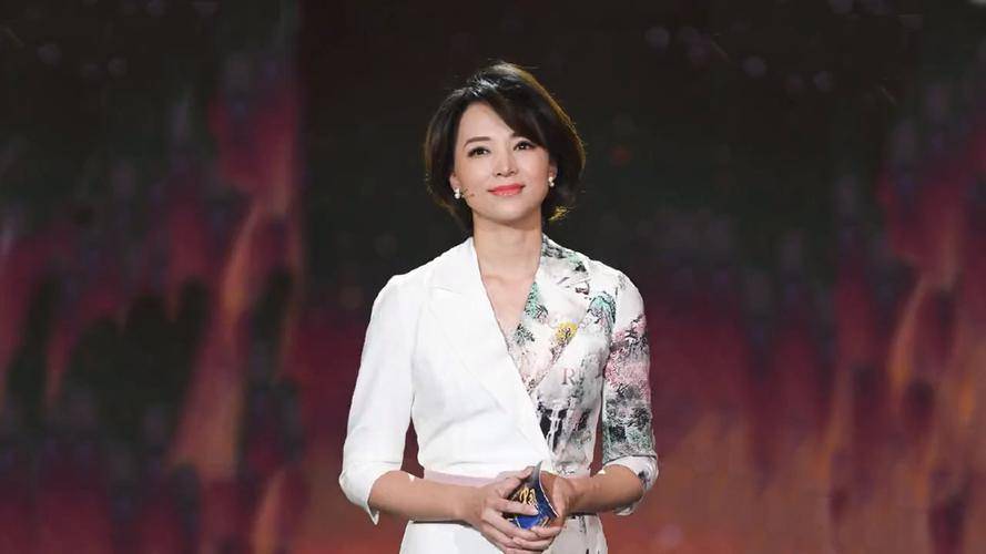 董卿说:高级的男人不喜欢漂亮女人,低级的女人只喜欢有钱的男人_伴侣