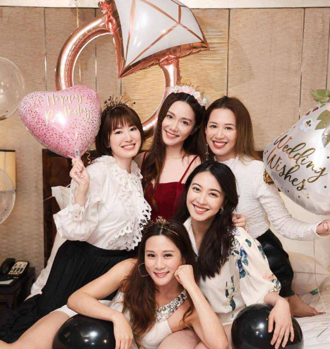 tvb女星分享婚前派对合照!