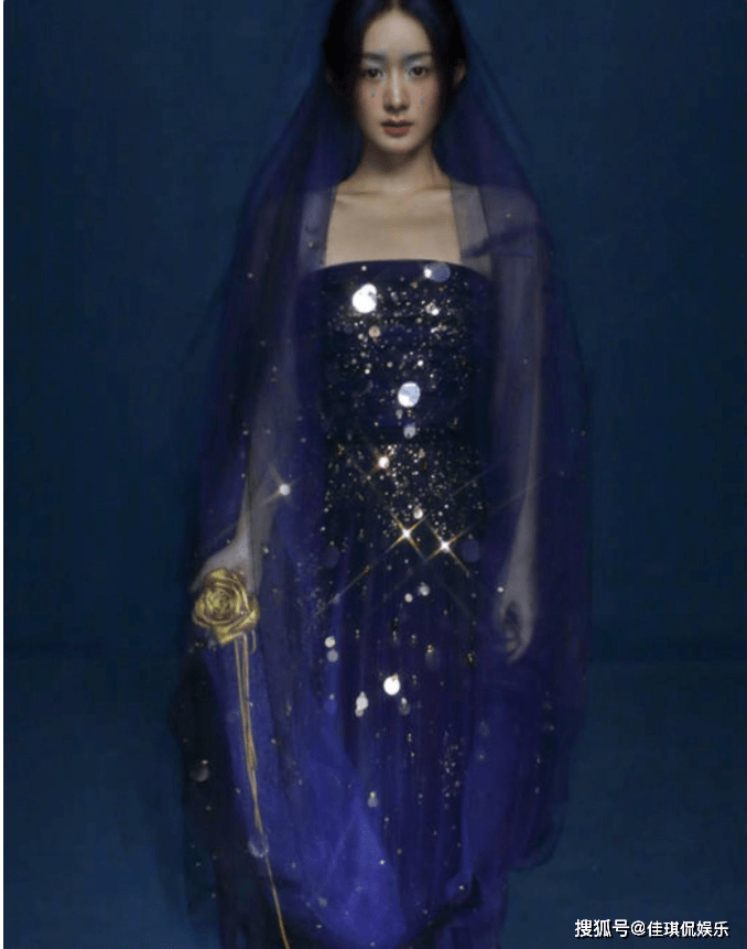 赵丽颖时尚芭莎封面大片,水墨画般的东方美人,却被指像杨紫谢娜