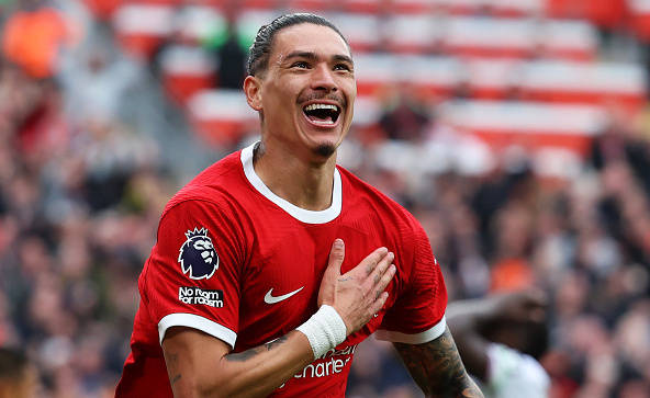 苏亚雷斯:我希望努涅斯在国家队穿上9号球衣!