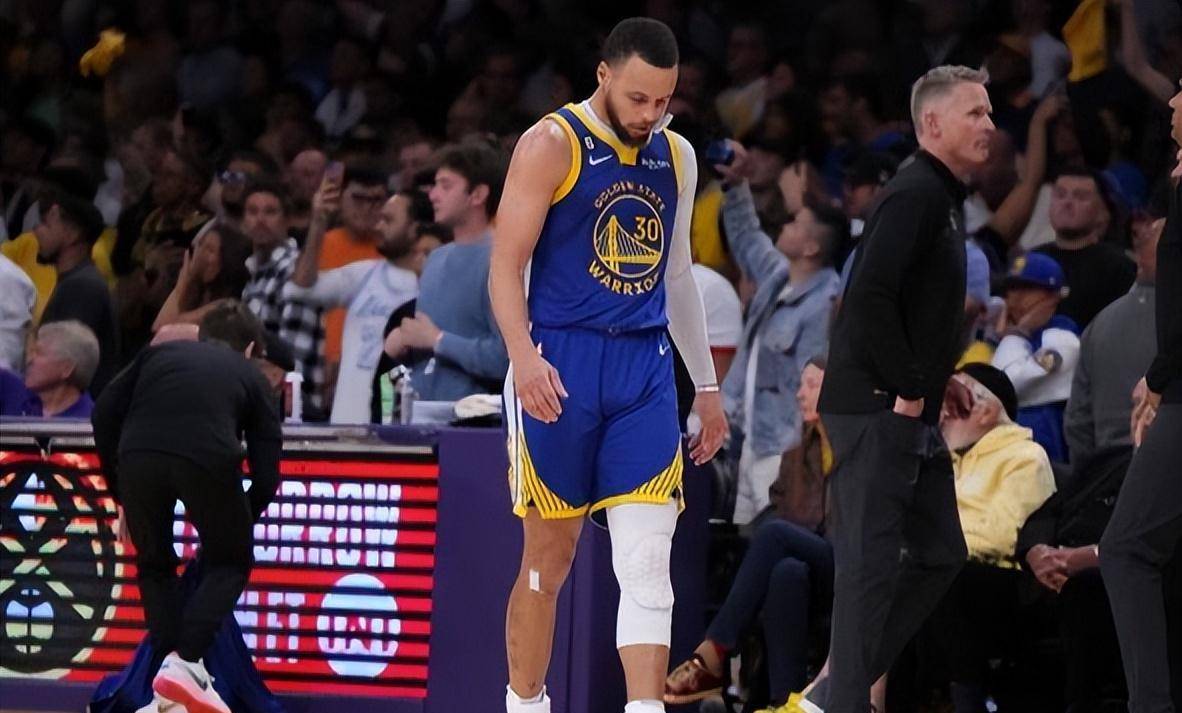 库里伤膝,拉文被束之高阁,湖人等三支球队有意._公牛队_德罗_比赛