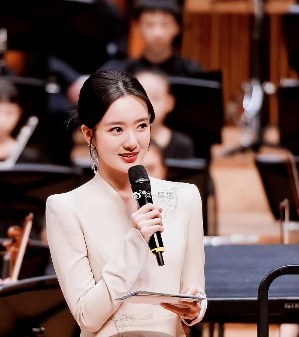 俞熙雯:不拼事业拼爱情,主持人大赛热战之际带老公