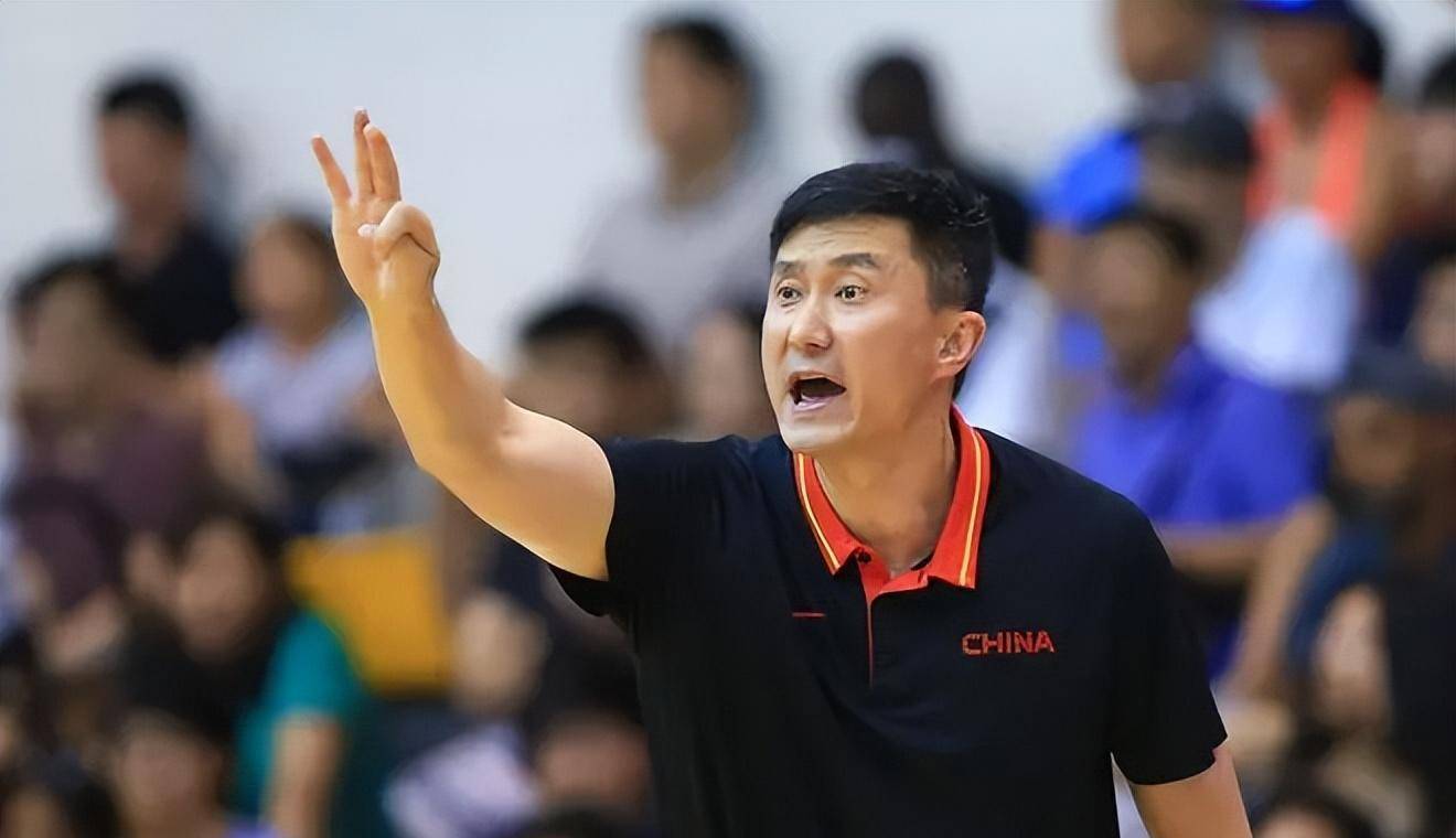 他强调即便没有杜锋,他仍能在比赛中展现出高水平的表现