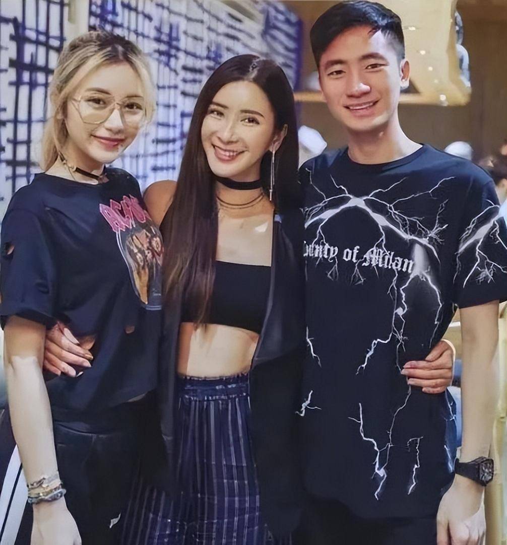 17岁当空姐,20岁嫁亿万富豪,靠炫富成名,今43岁和女儿似姐妹花_搜狐