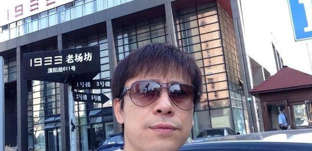 55岁解晓东近况流出,与阎维文朱时茂聚餐,喝12元饮料引热议_谢晓东