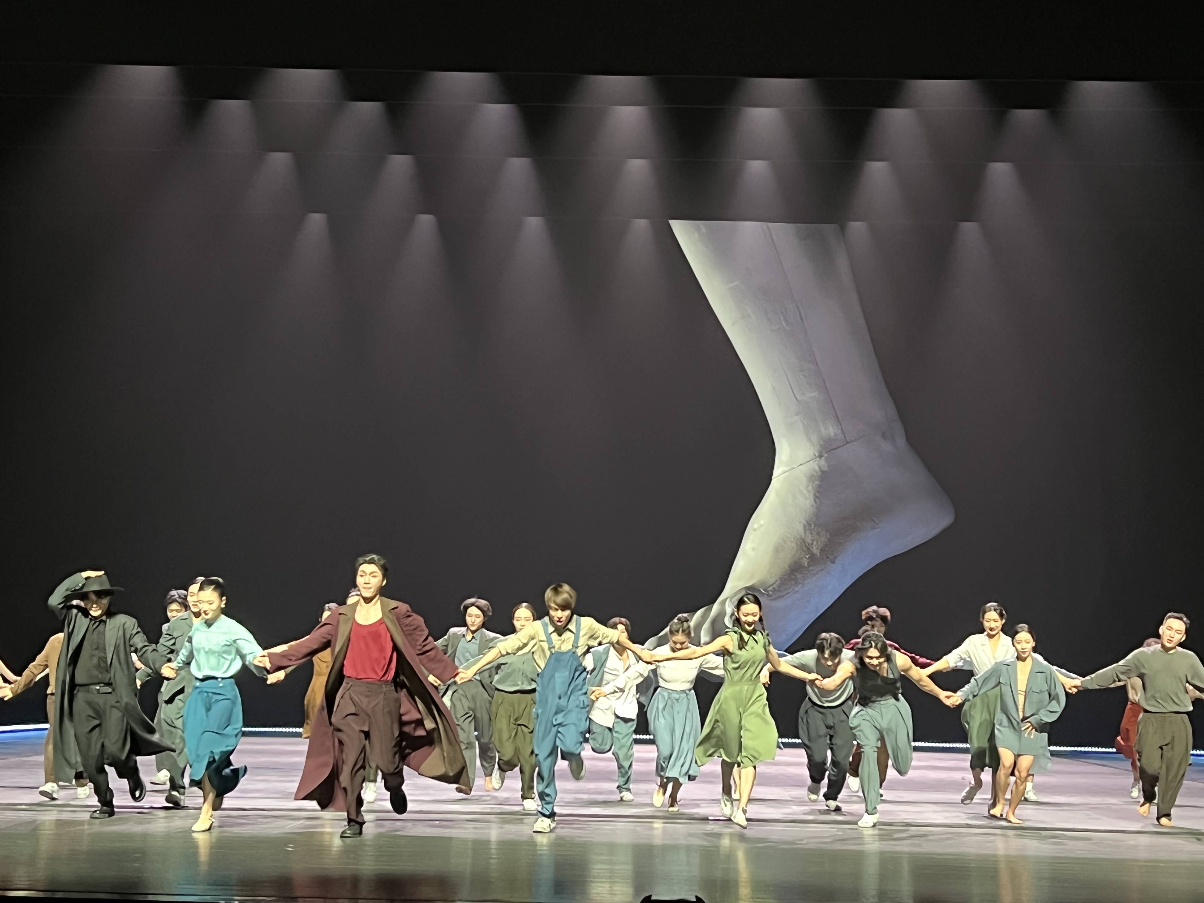 舞蹈剧场《火车站》_作品_出发_舞剧