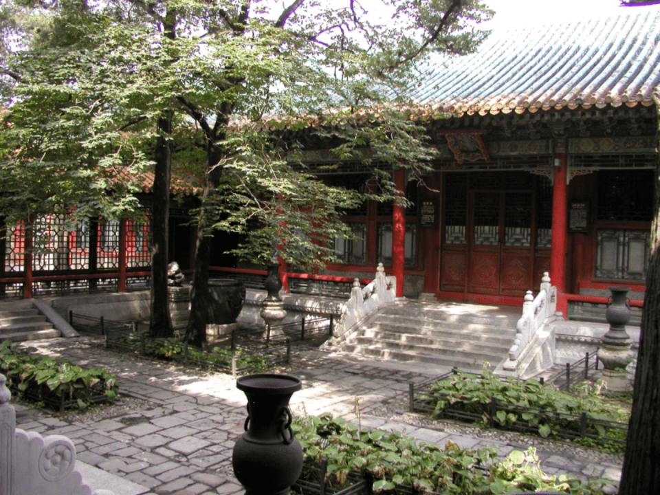 乾隆花园倦勤斋外景庄严肃穆的紫禁城并非花草树木的乐园,三大殿,后