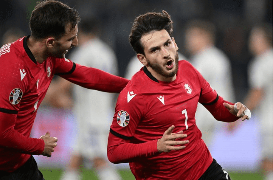 克瓦拉茨赫利亚解雇苏格兰,因为那不勒斯球星坚持认为格鲁吉亚是_比赛