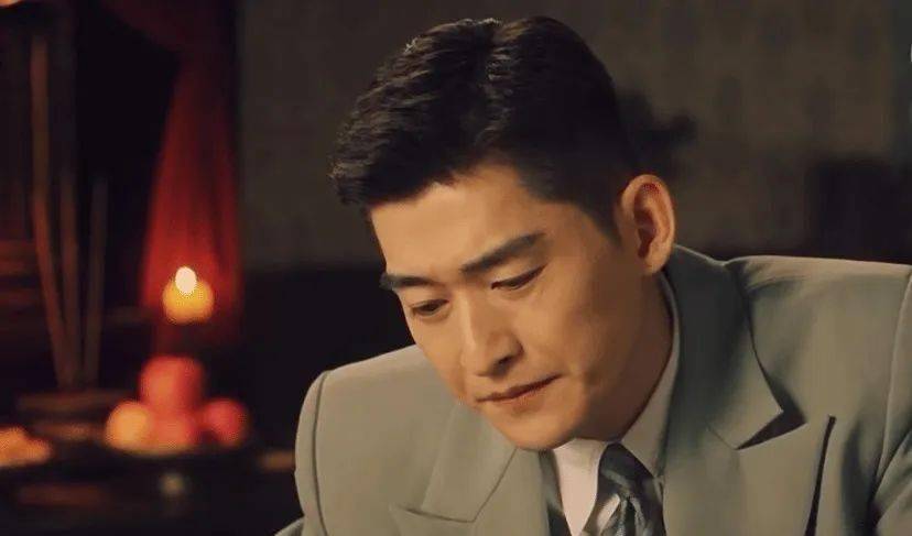 他面容沧桑新女友却性感撩人_郑爽_古力娜扎_表演