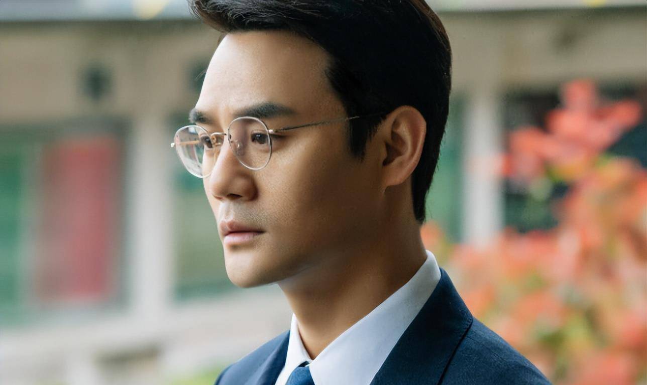 还有正午阳光的经典ip大江大河3》,依旧是观众们熟悉的王凯,杨烁,杨采