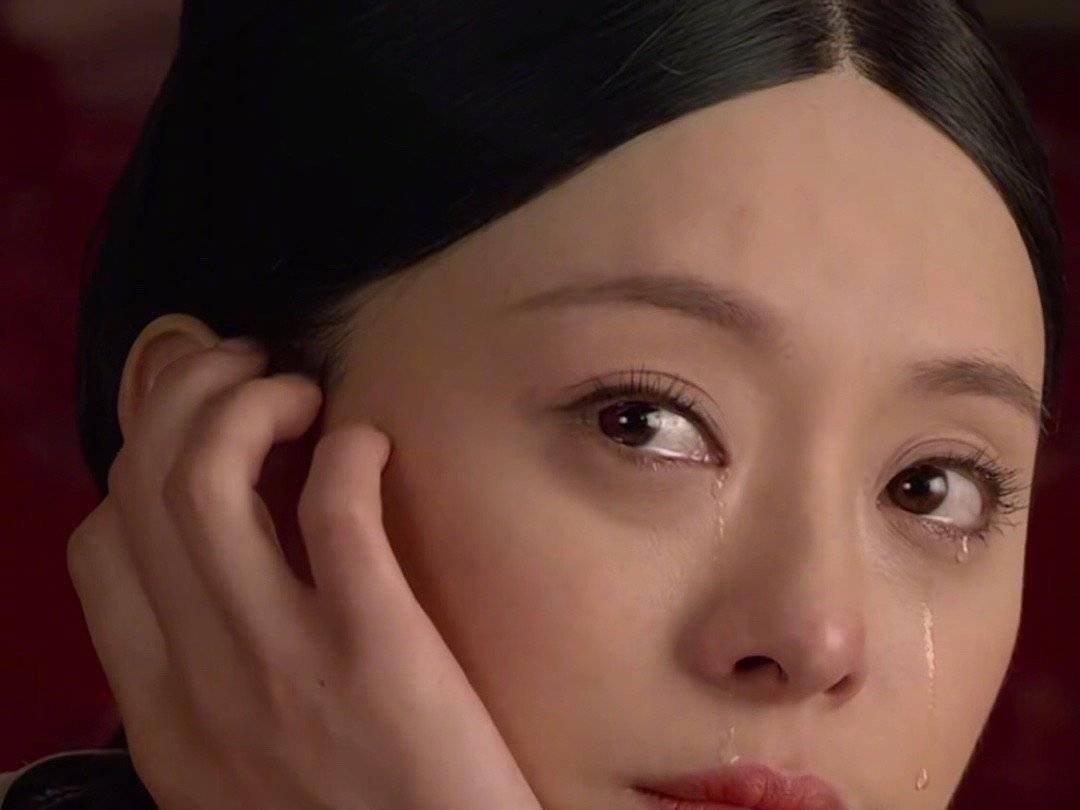 没错,甄嬛并不是孙俪的第一选择.说完华妃,我们再来看看欢欢.