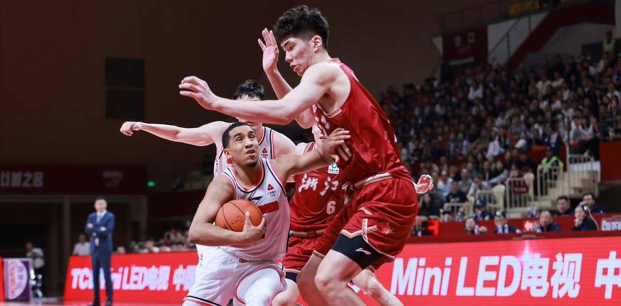 曾打崩男篮后卫线,联手吴前争冠cba_球员_比赛_1