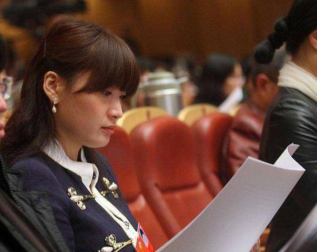 娃哈哈董事长女儿宗馥莉:身价千亿至今未婚,现父亲为她公开征婚