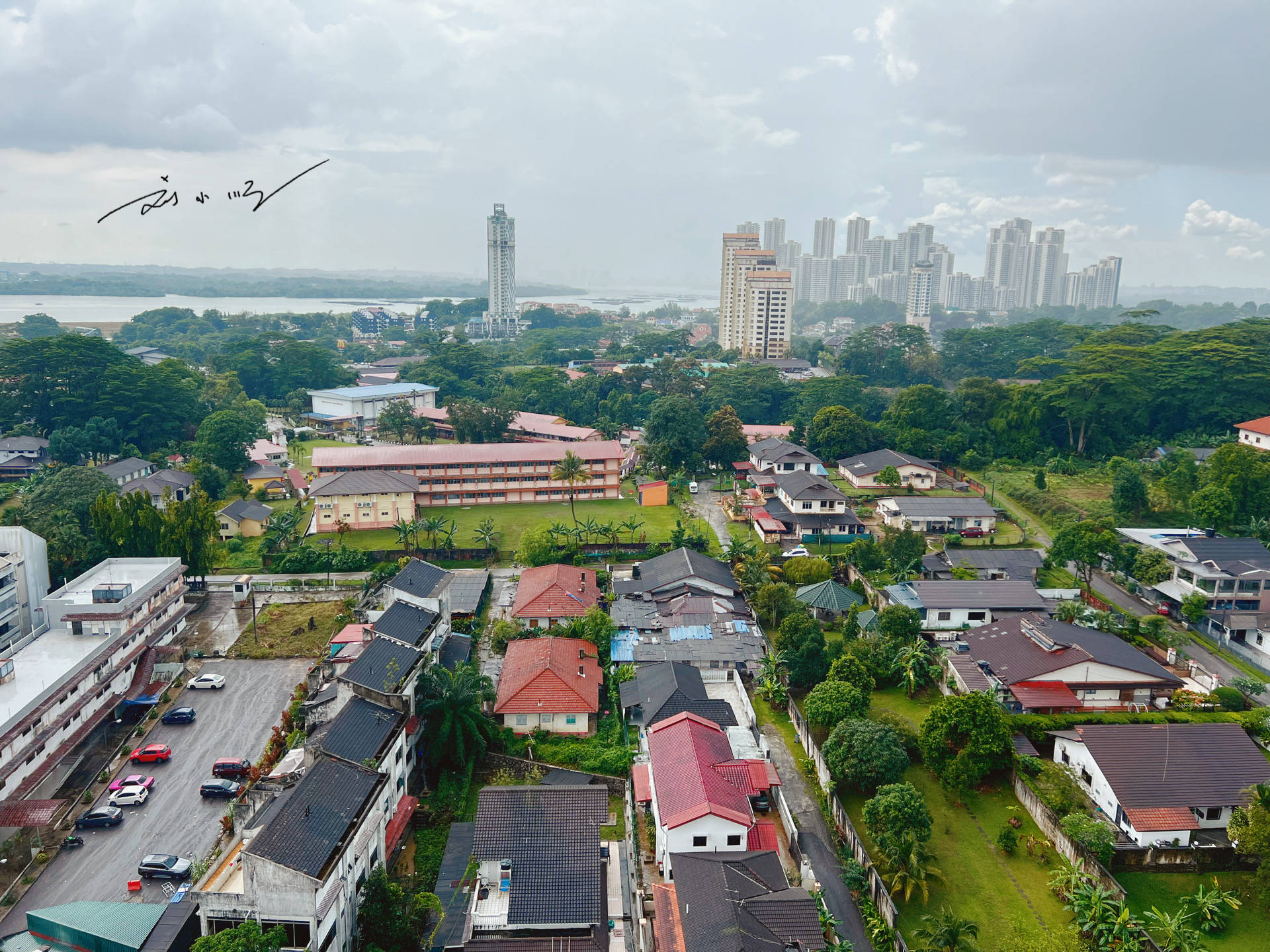 马来西亚第二大城市,位于亚欧大陆最南端,与新加坡仅隔一条海峡_新山