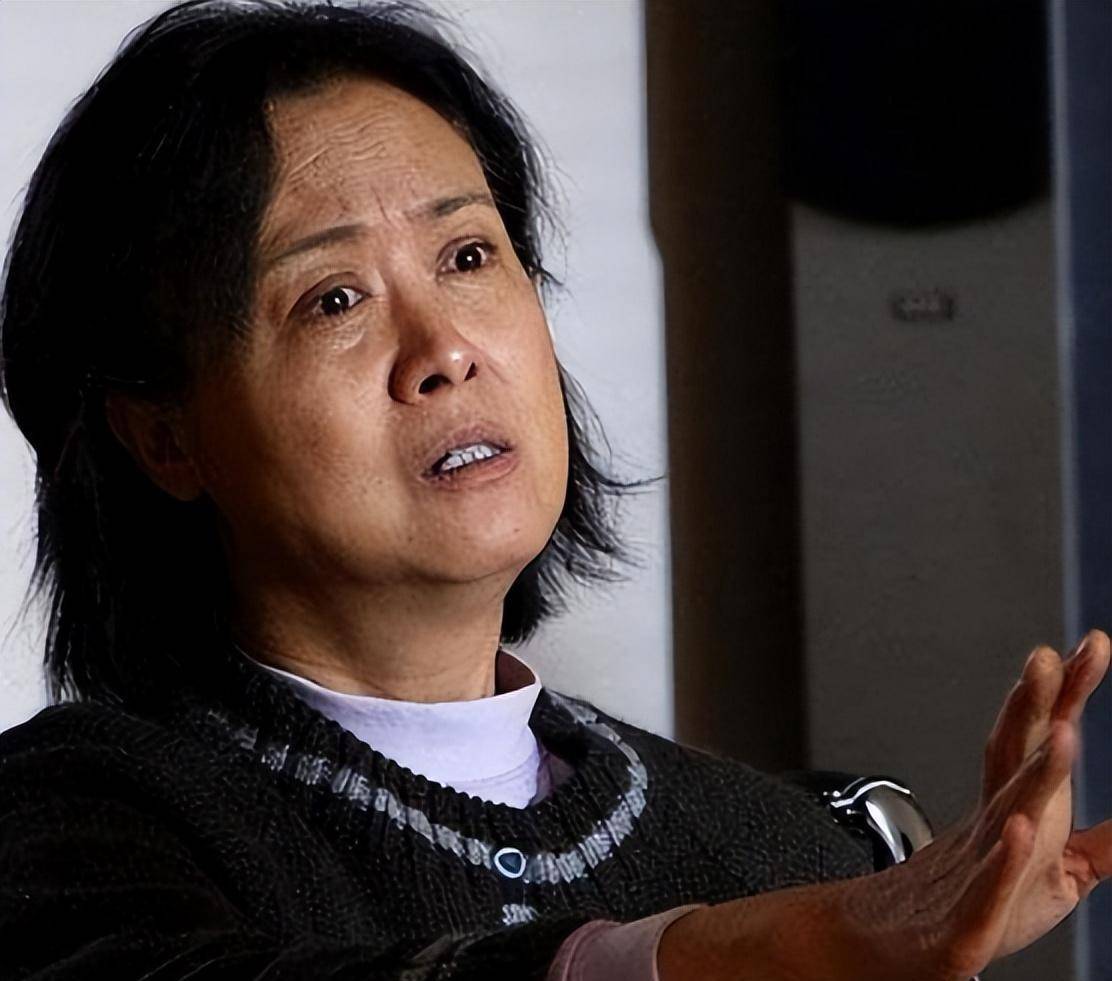 才知道柏寒为何弥留之际,要将31岁的儿子托付给海清_母亲_韩青_韩清