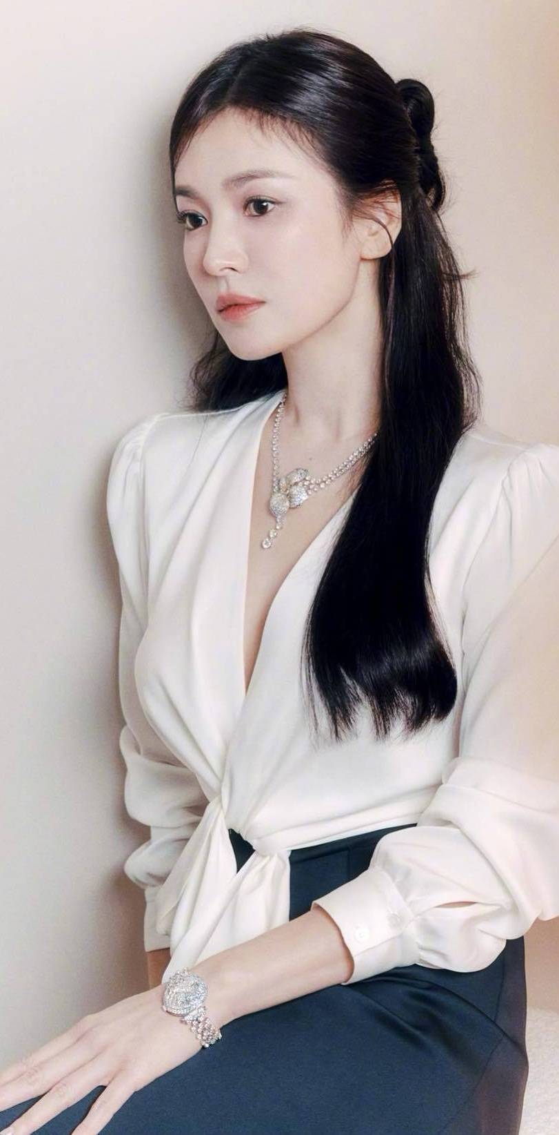 韩国天然美女宋慧画风变了,尺度大了_宋慧乔_女神_知性