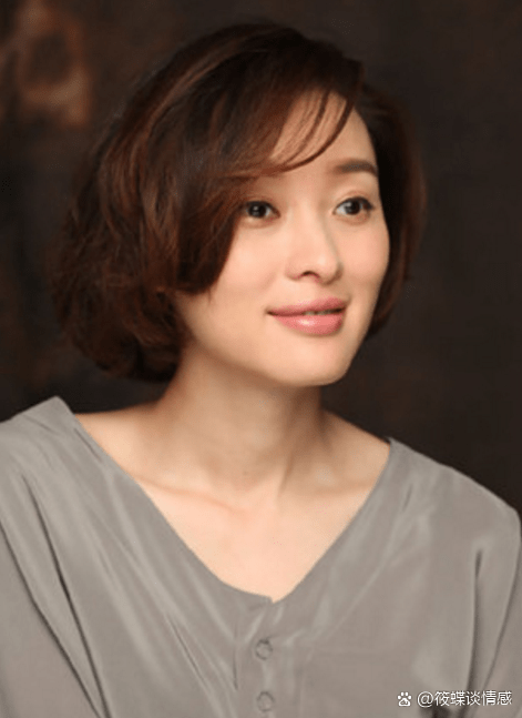 11月19日,吴越转发六公主中国电影报道为电影《我本是高山》发声微博