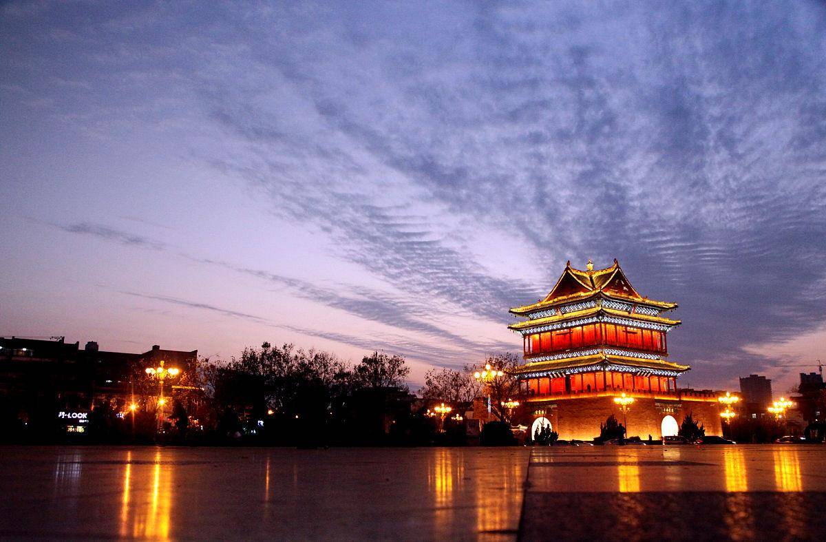 临汾鼓楼休闲广场:一个集休闲,娱乐与文化于一体的城市绿洲_市民_历史