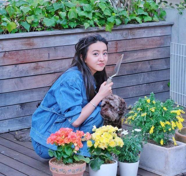 木村拓哉大女儿毕业照,穿和服甜美乖巧,可气质还不如49岁的老妈_气息