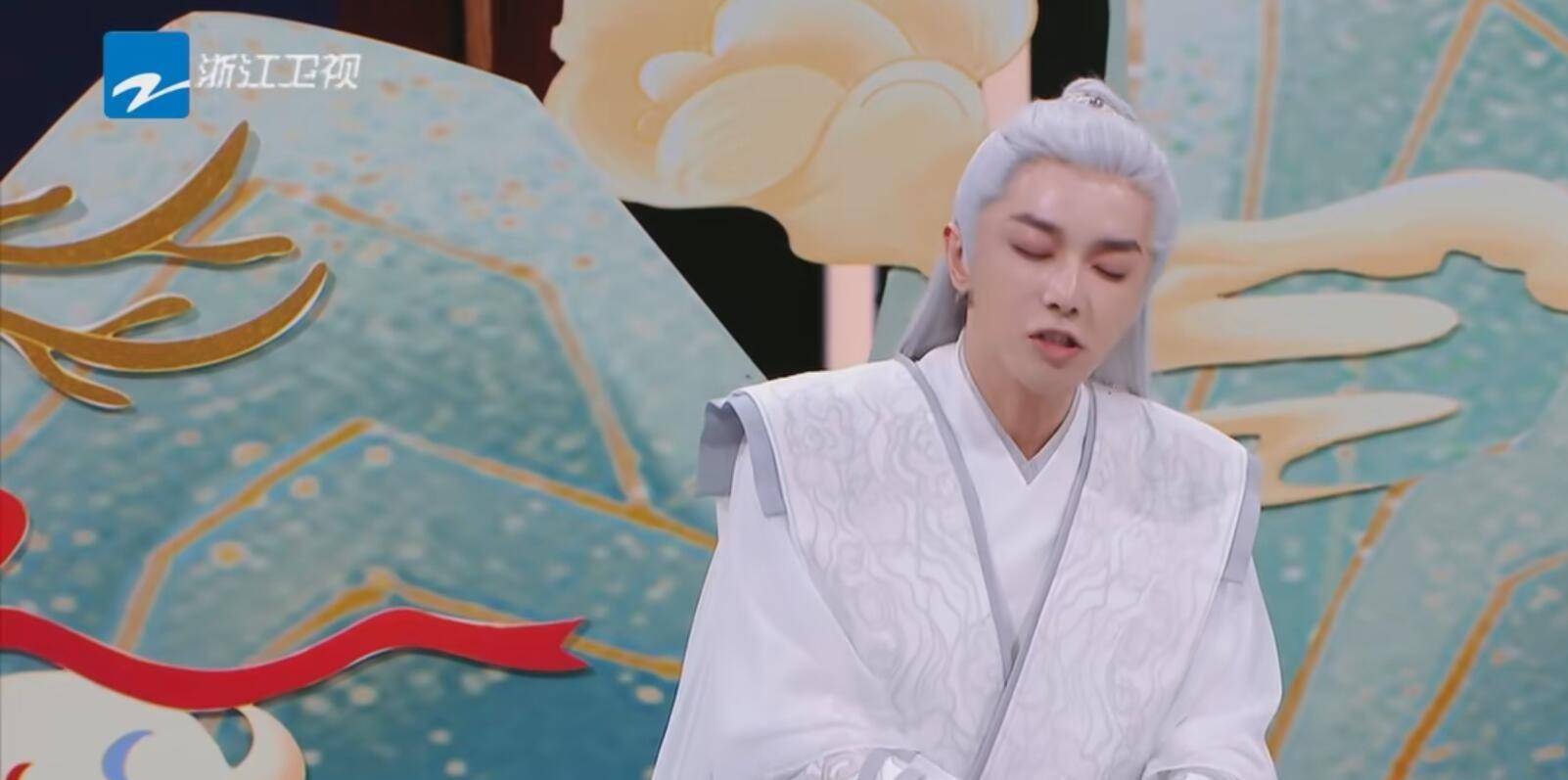 宋亚轩的"视若无睹",让《王牌》节目组彻底被打脸_华晨宇_贾玲_观众