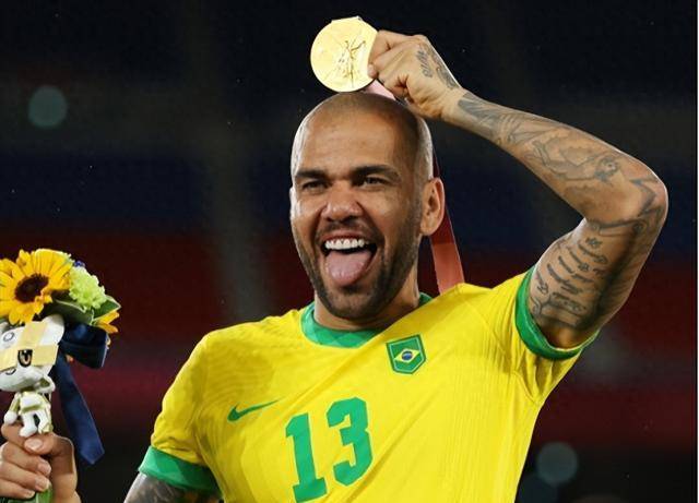 又一桑巴巨星落网,面临牢狱之灾,曾是世界第一,却管不好身体_巴西