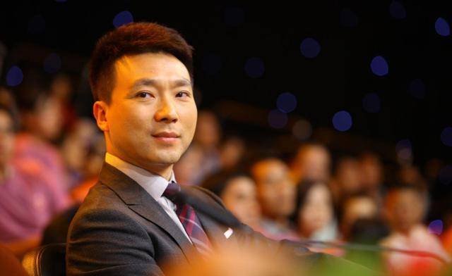 央视10佳主持人名单出炉,杨帆落选,龙洋上榜引发质疑!_评选_错误_观众