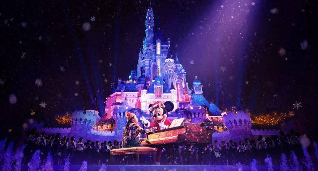 香港迪士尼乐园首次跨年倒计时惊喜多多迎接新年_节日_游客_城堡