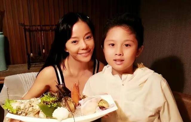 女星狄莺:有多溺爱儿子?
