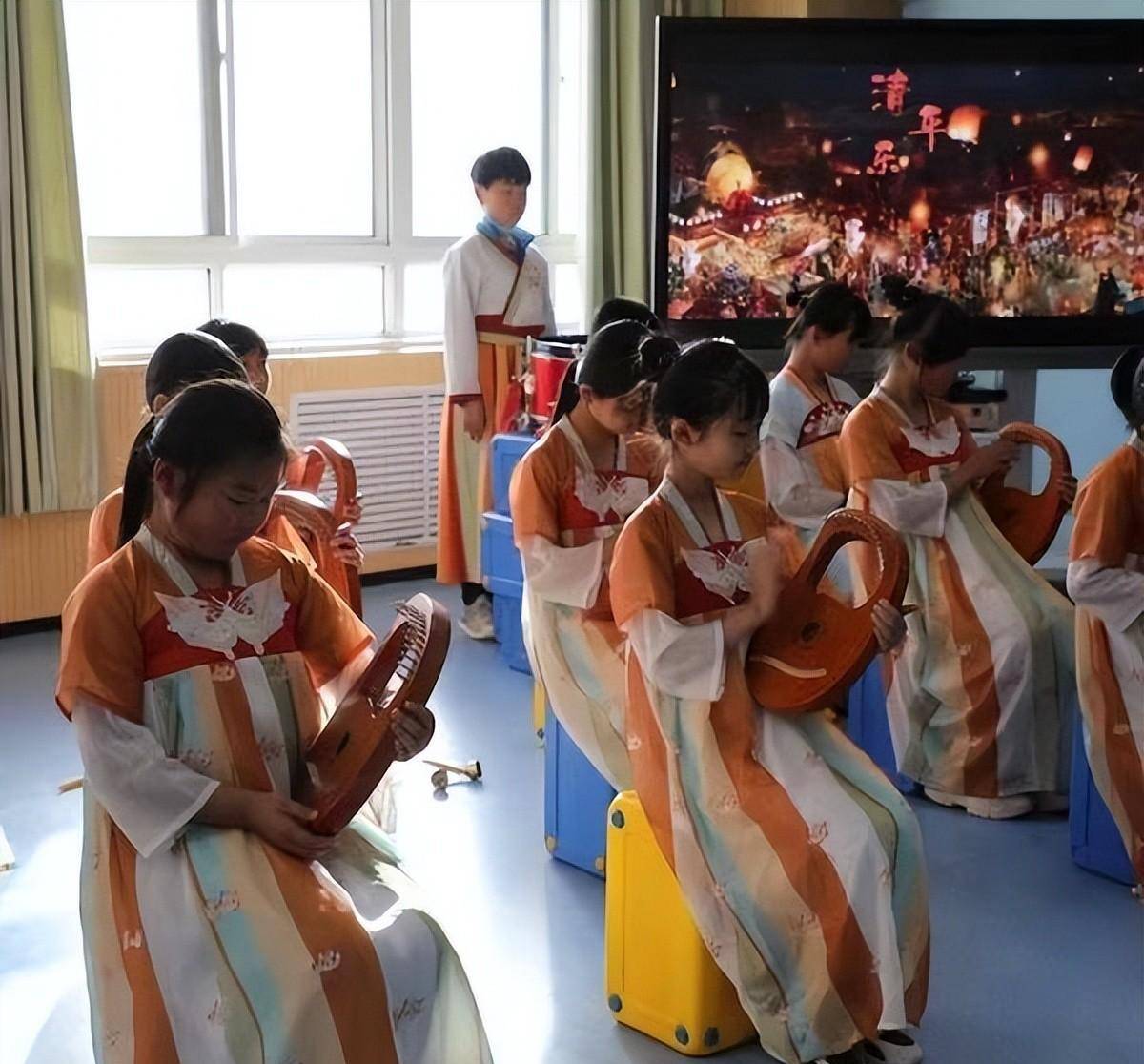 陕西省西咸新区2023年学校特色发展现场会在沣东新城和平小学召开