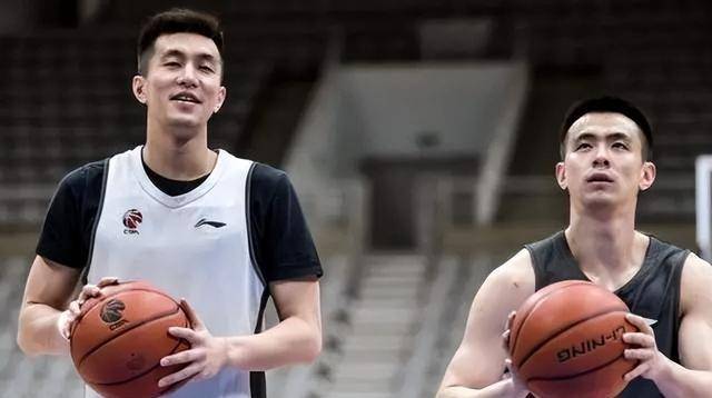 郭艾伦深情告别球迷,张镇麟上位,尘埃落定_辽宁_续约_球员