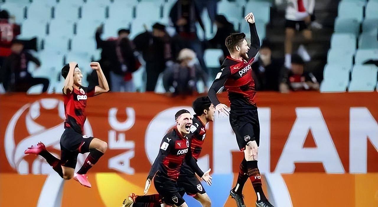 毕竟,在郭田雨被捕后,无论是帕托还是胡靖航,都很难成为首发中锋.