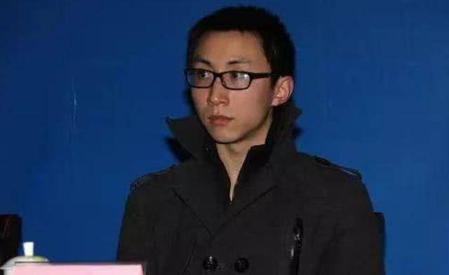 这个决定就和当时刘路破解西塔潘猜想一样出乎人们的意料