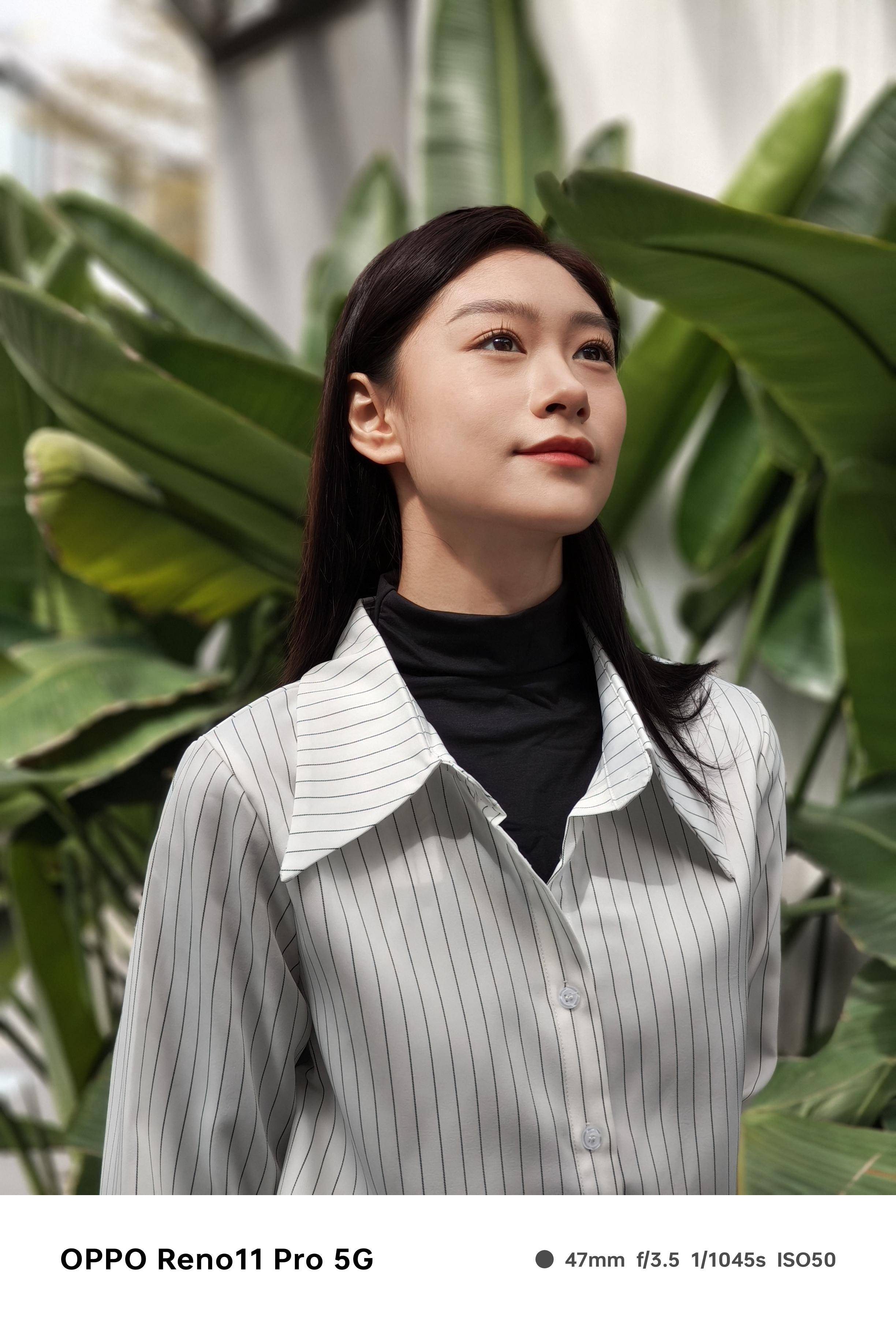 3200 万单反级人像镜头用来拍人很出片,对比广角主摄不容易出现透视