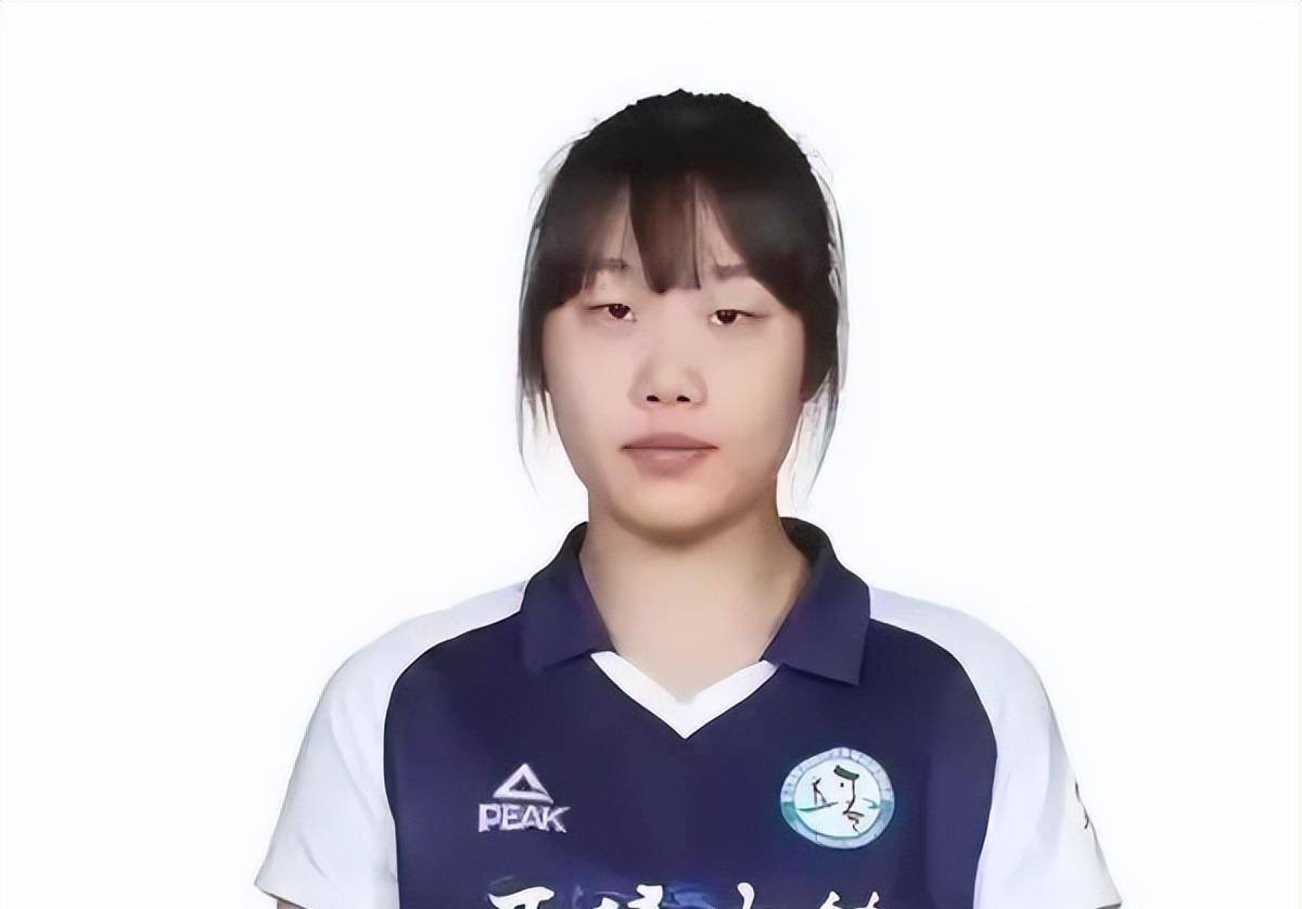 发球榜上,钟慧21场比赛得到20分,以场均0.95分排名第一.