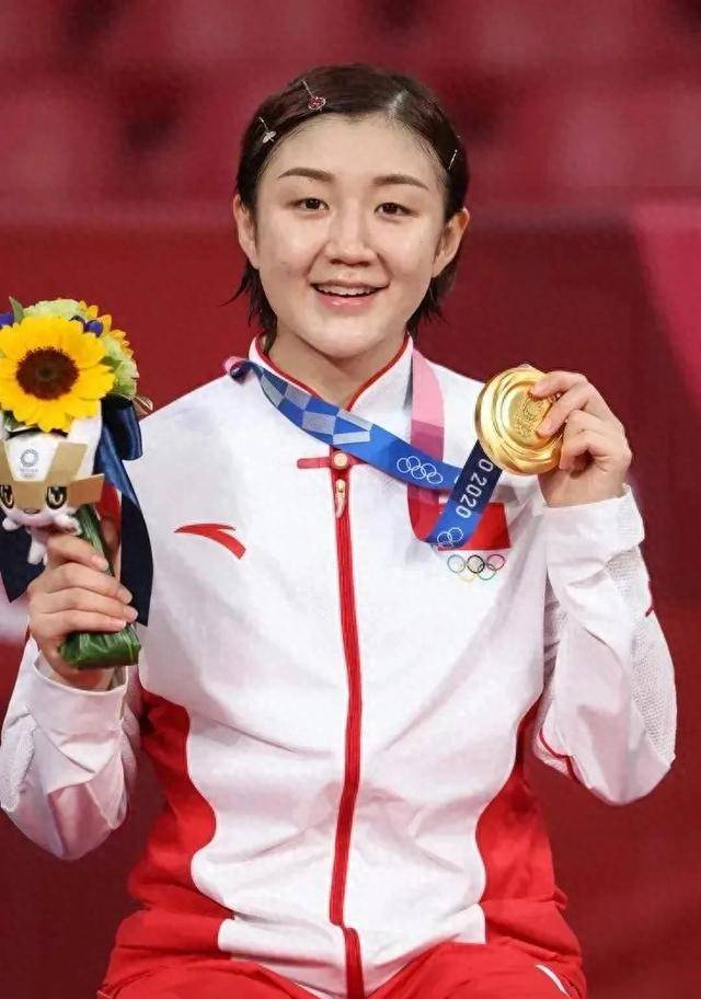 原本获得杭州亚运会女单资格的陈梦,却因各种原因被取消资格,更可笑的