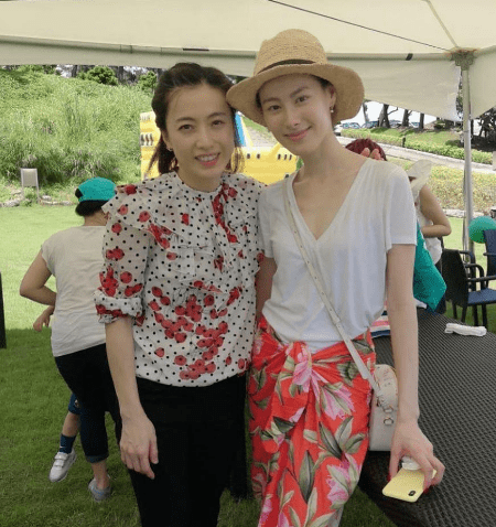 梁洛施和分手9年的李泽楷同框,二人一起现身学校出席长子李长治的演出