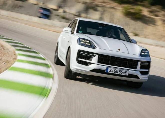 台州保时捷车友会v8双涡轮 电机,这是史上最强保时捷?