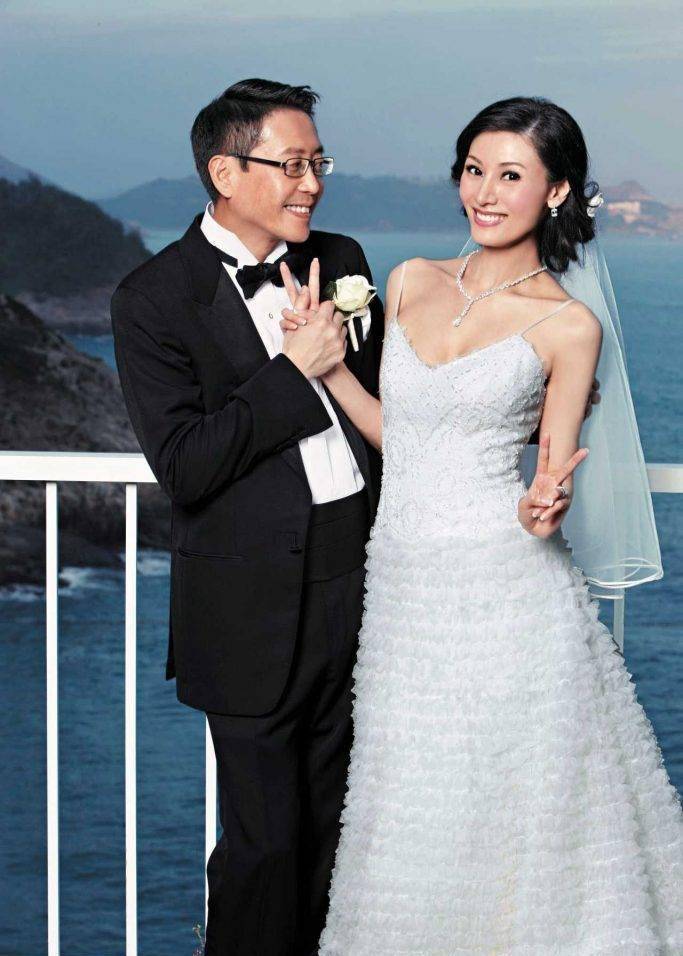 李嘉欣婚纱剧照图片